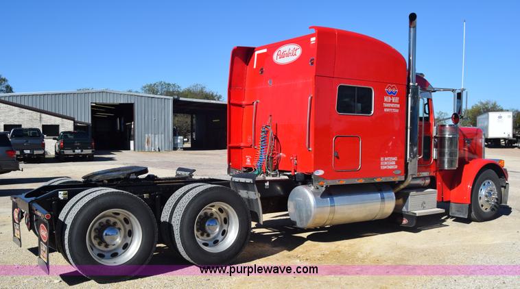 image for item K4917 2007 Peterbilt 379 semi truck