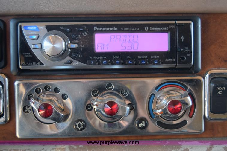 image for item K4917 2007 Peterbilt 379 semi truck