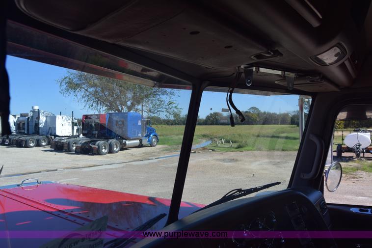 image for item K4917 2007 Peterbilt 379 semi truck