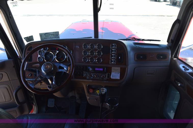 image for item K4917 2007 Peterbilt 379 semi truck