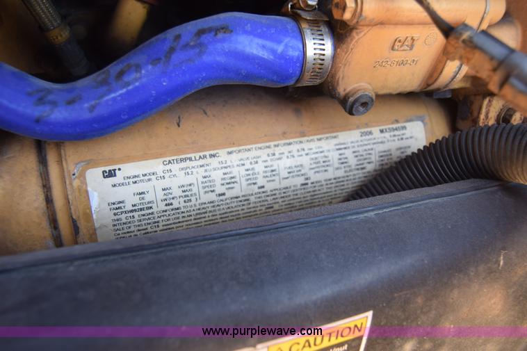 image for item K4917 2007 Peterbilt 379 semi truck