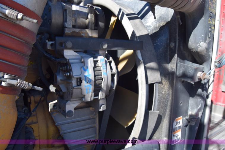 image for item K4917 2007 Peterbilt 379 semi truck