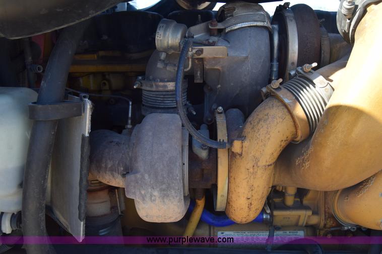 image for item K4917 2007 Peterbilt 379 semi truck