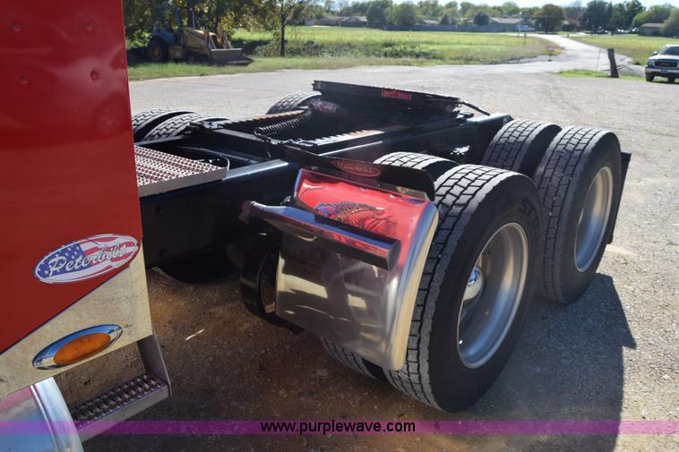 image for item K4917 2007 Peterbilt 379 semi truck