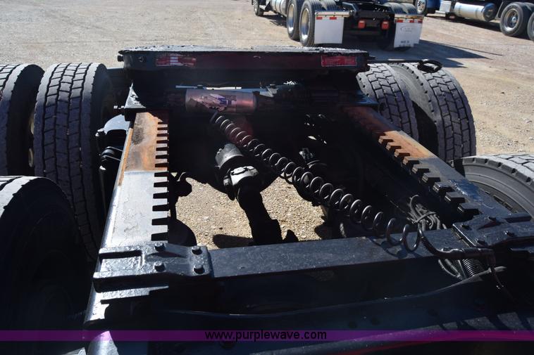 image for item K4917 2007 Peterbilt 379 semi truck