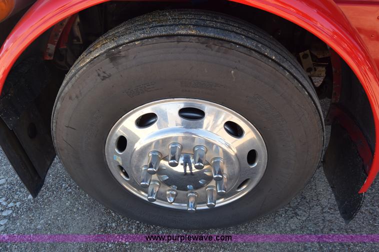 image for item K4917 2007 Peterbilt 379 semi truck