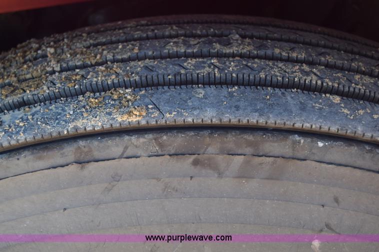 image for item K4917 2007 Peterbilt 379 semi truck