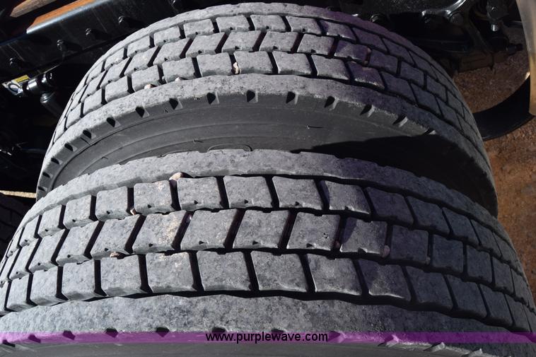 image for item K4917 2007 Peterbilt 379 semi truck