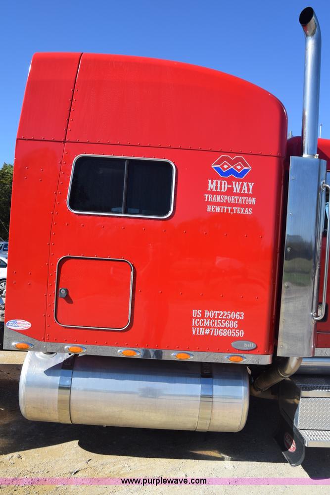 image for item K4917 2007 Peterbilt 379 semi truck