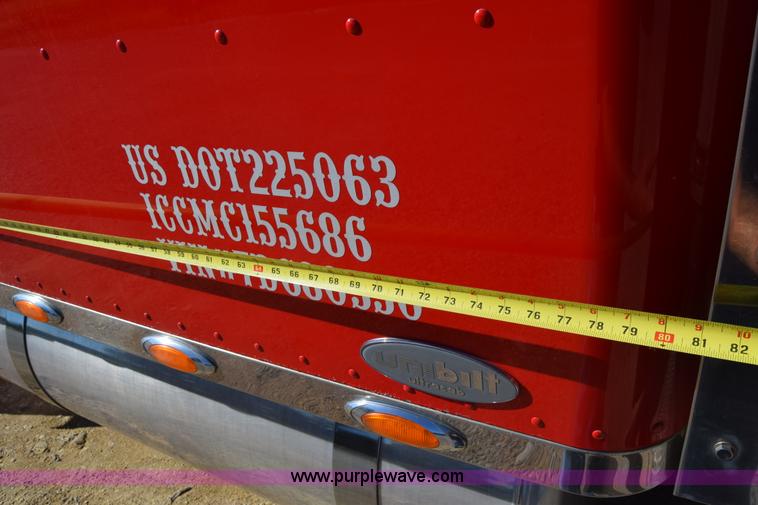 image for item K4917 2007 Peterbilt 379 semi truck