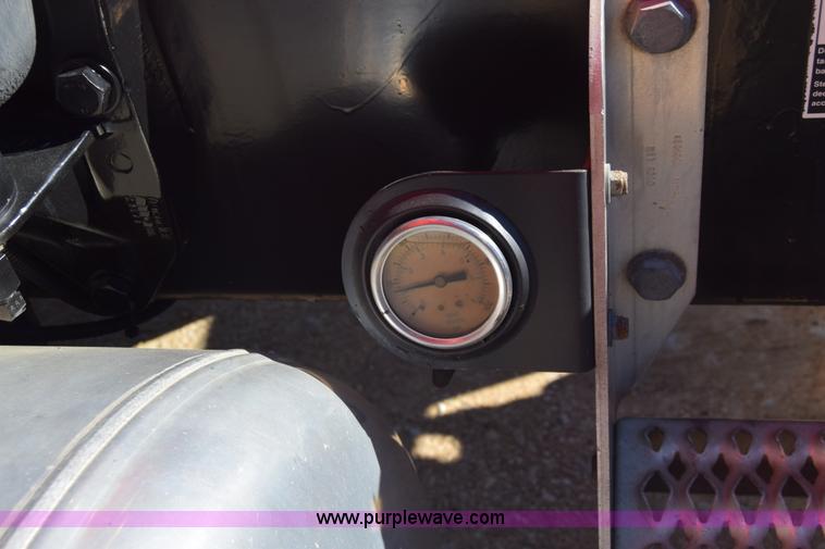 image for item K4917 2007 Peterbilt 379 semi truck