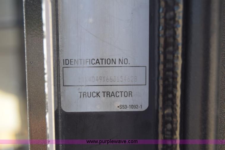 image for item K4918 2006 Kenworth W900 semi truck