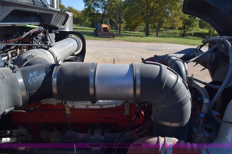 image for item K4918 2006 Kenworth W900 semi truck