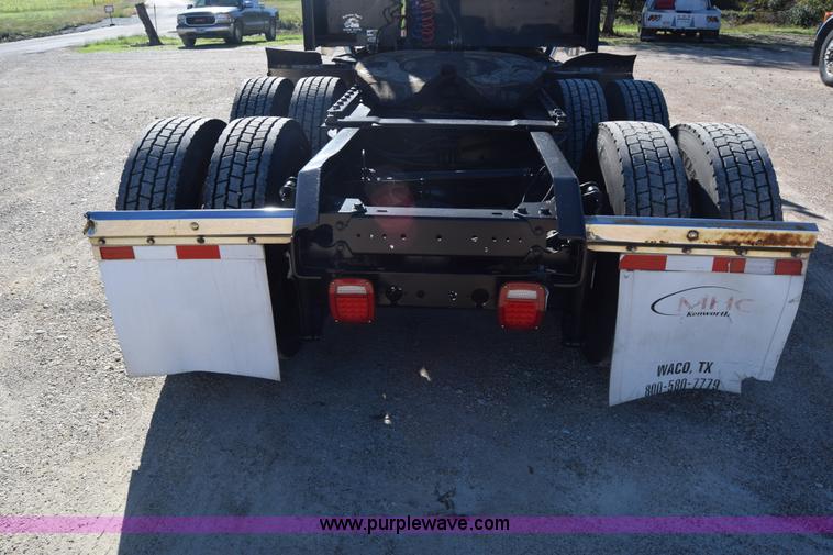 image for item K4918 2006 Kenworth W900 semi truck