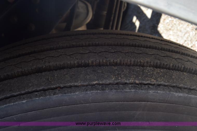 image for item K4918 2006 Kenworth W900 semi truck