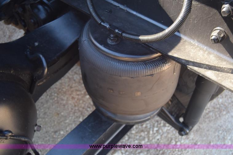 image for item K4918 2006 Kenworth W900 semi truck