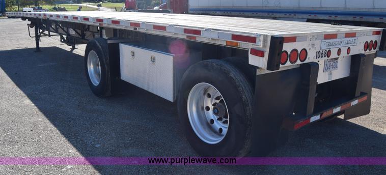 image for item K4919 2003 Transcraft Eagle II flatbed trailer