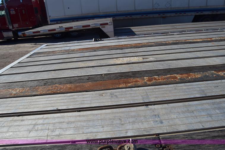 image for item K4919 2003 Transcraft Eagle II flatbed trailer