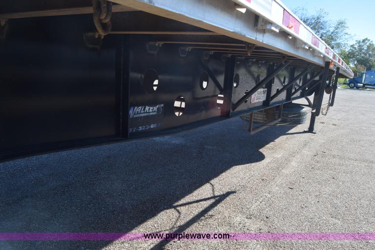 image for item K4919 2003 Transcraft Eagle II flatbed trailer