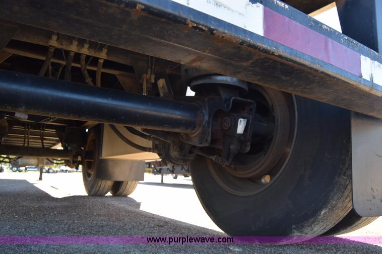 image for item K4919 2003 Transcraft Eagle II flatbed trailer