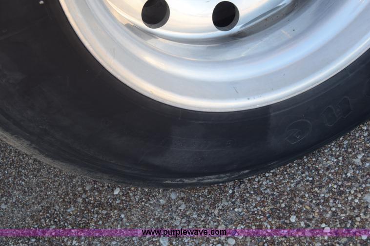 image for item K4919 2003 Transcraft Eagle II flatbed trailer