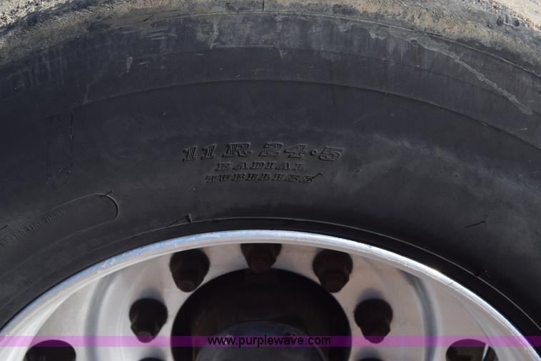 image for item K4919 2003 Transcraft Eagle II flatbed trailer