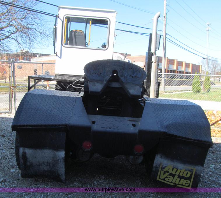 image for item L1830 1989 Ottawa 50 yard spotter truck