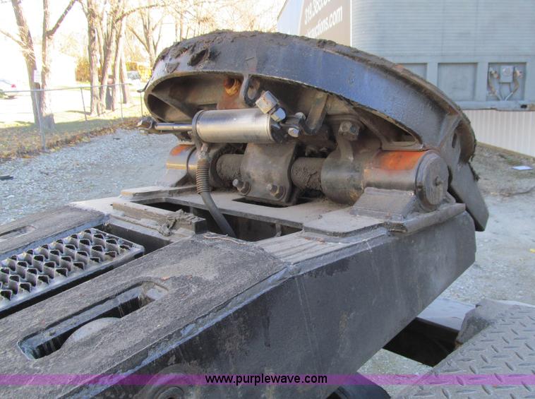 image for item L1830 1989 Ottawa 50 yard spotter truck