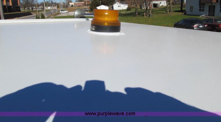 image for item L1830 1989 Ottawa 50 yard spotter truck