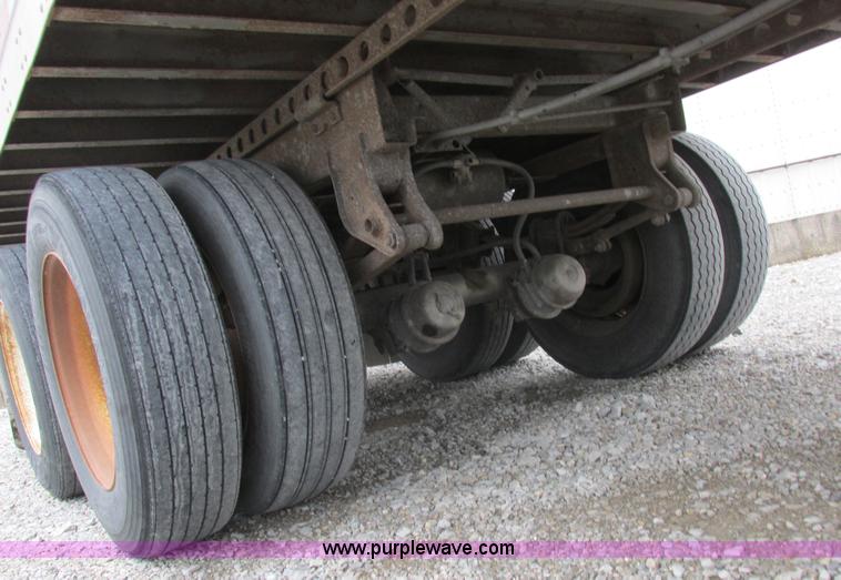 image for item L4127 1995 Trailmobile G1JA-1UAL dry van trailer