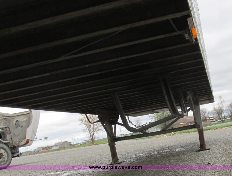 image for item L4127 1995 Trailmobile G1JA-1UAL dry van trailer