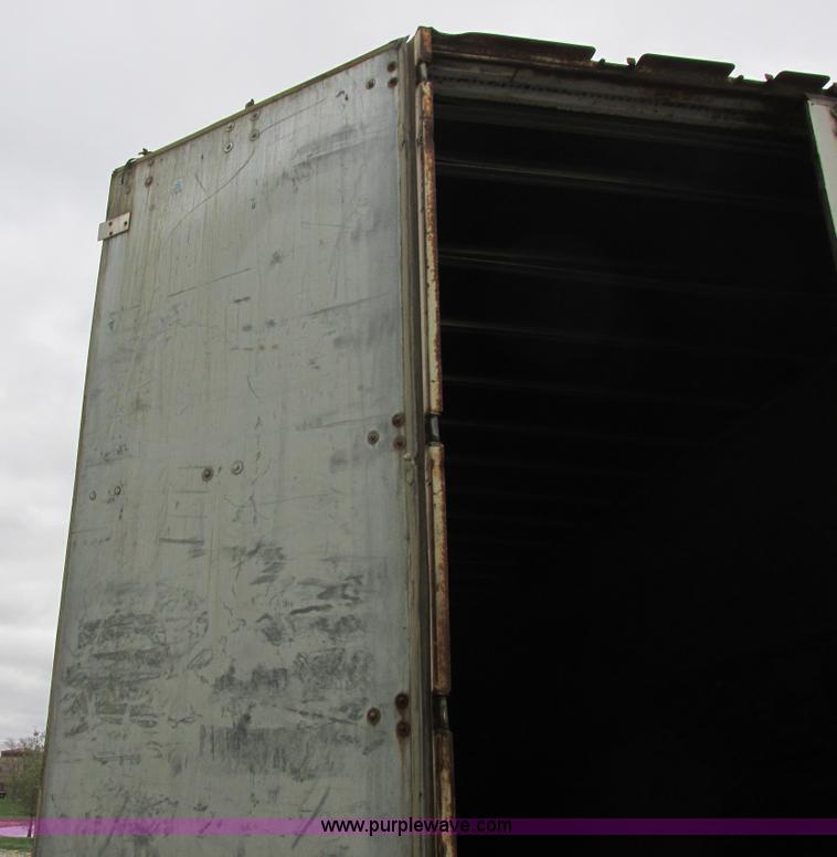 image for item L4127 1995 Trailmobile G1JA-1UAL dry van trailer