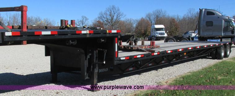 image for item L5325 1996 Doonan drop deck trailer
