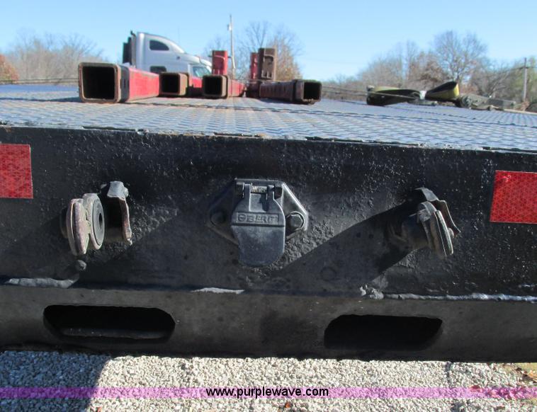 image for item L5325 1996 Doonan drop deck trailer