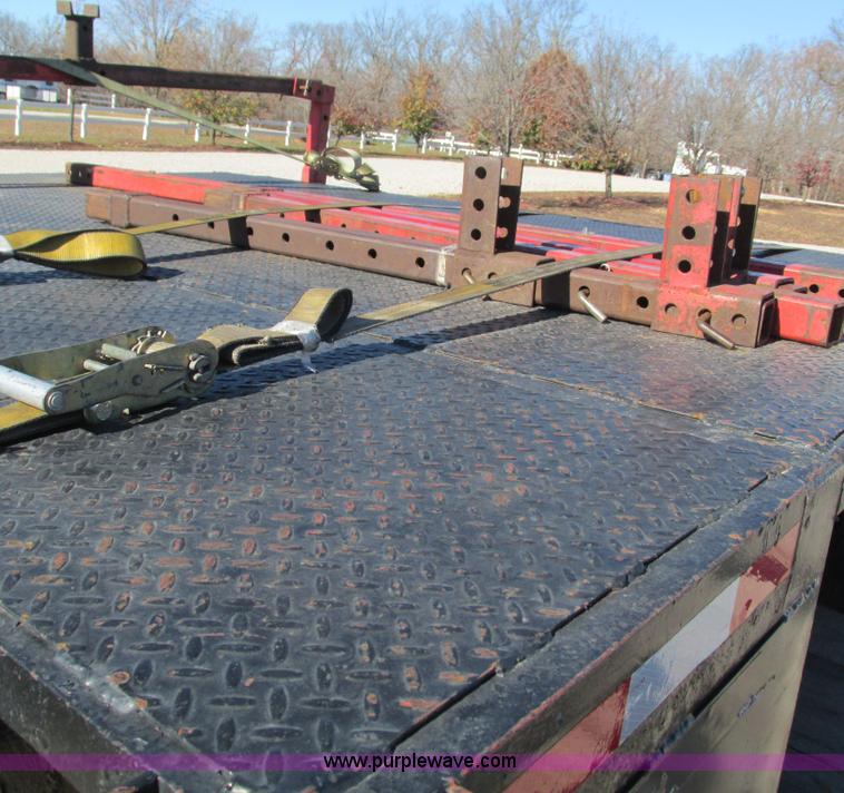 image for item L5325 1996 Doonan drop deck trailer