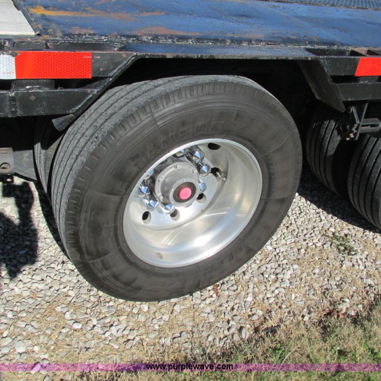 image for item L5325 1996 Doonan drop deck trailer