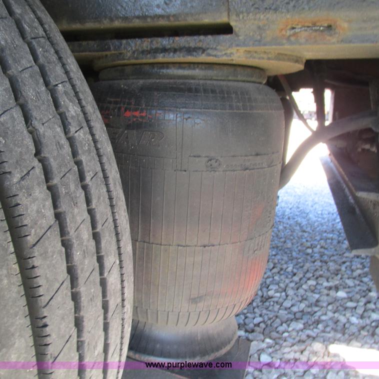 image for item L5325 1996 Doonan drop deck trailer