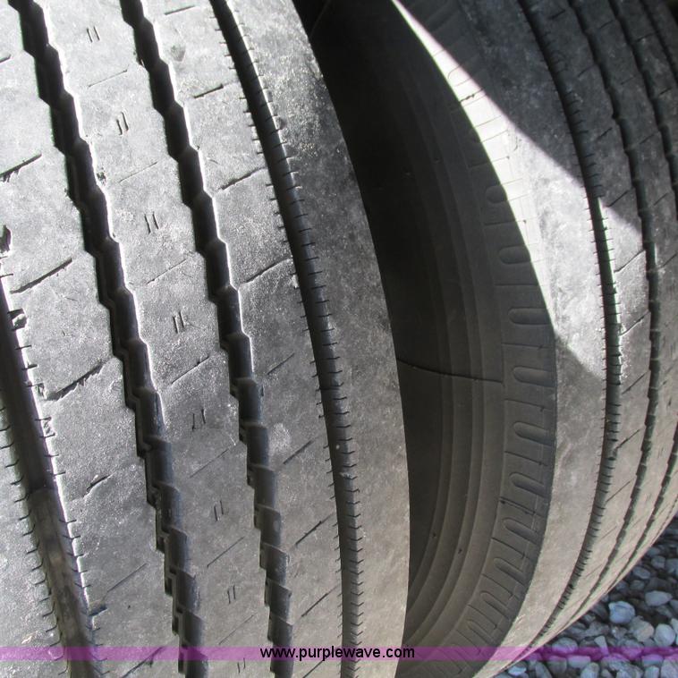 image for item L5325 1996 Doonan drop deck trailer