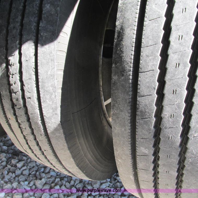 image for item L5325 1996 Doonan drop deck trailer