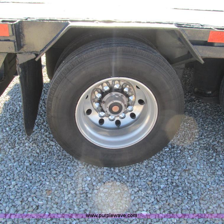 image for item L5325 1996 Doonan drop deck trailer