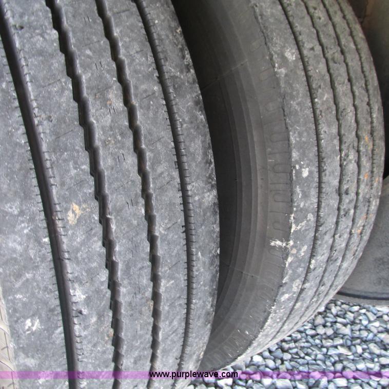 image for item L5325 1996 Doonan drop deck trailer