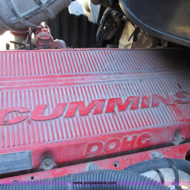 image for item L5326 2009 Peterbilt 387 semi truck