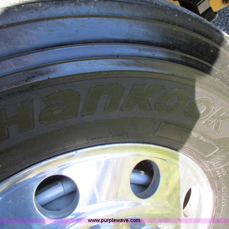 image for item L5327 2002 Kenworth W900L semi truck