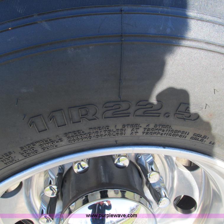 image for item L5327 2002 Kenworth W900L semi truck