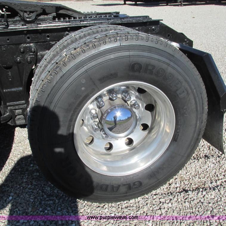 image for item L5327 2002 Kenworth W900L semi truck