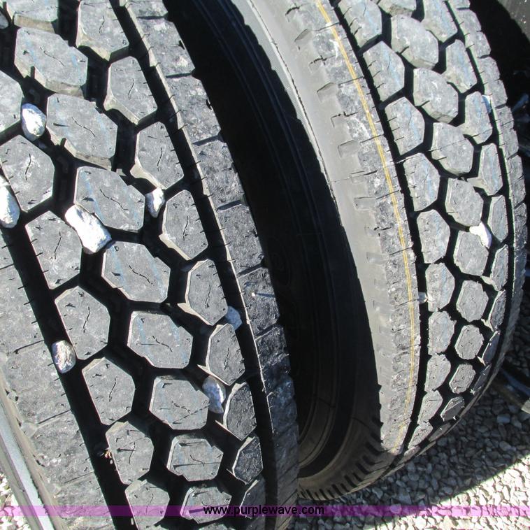 image for item L5327 2002 Kenworth W900L semi truck