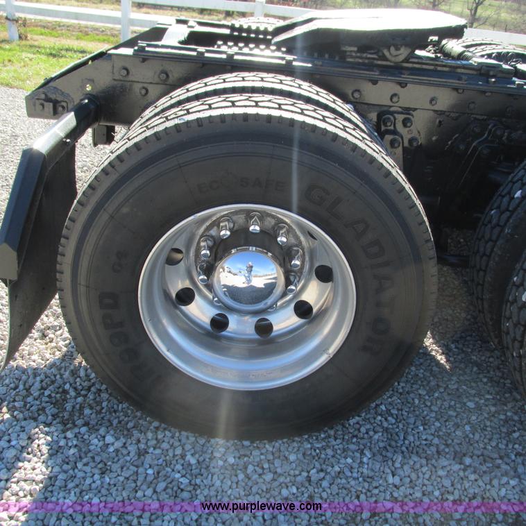 image for item L5327 2002 Kenworth W900L semi truck