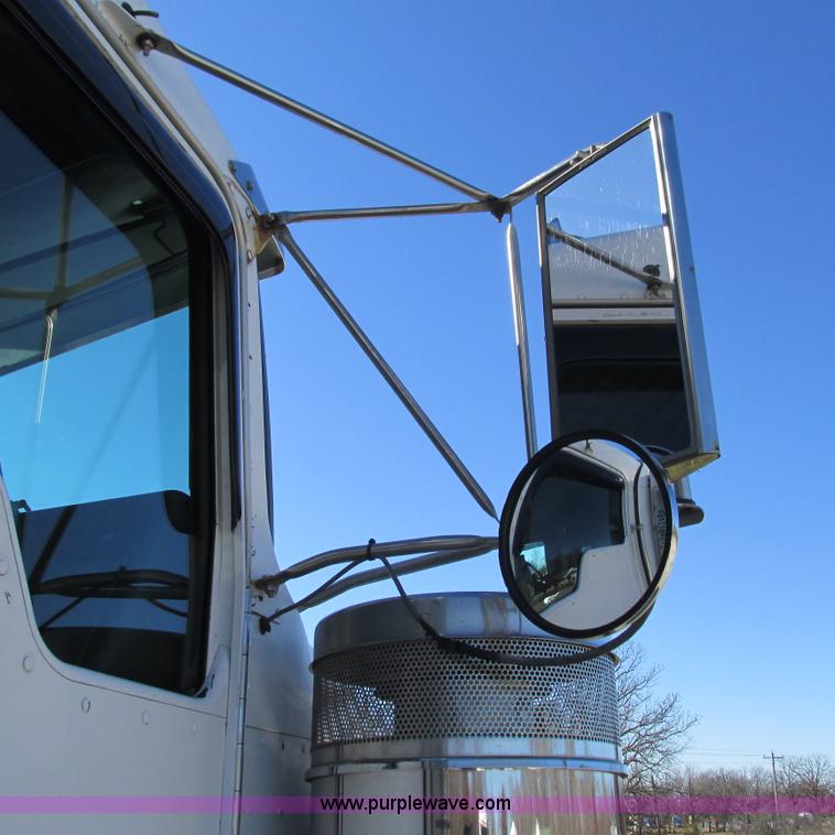 image for item L5327 2002 Kenworth W900L semi truck