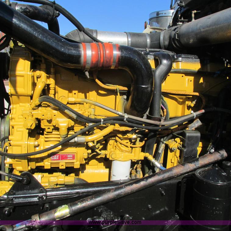 image for item L5327 2002 Kenworth W900L semi truck