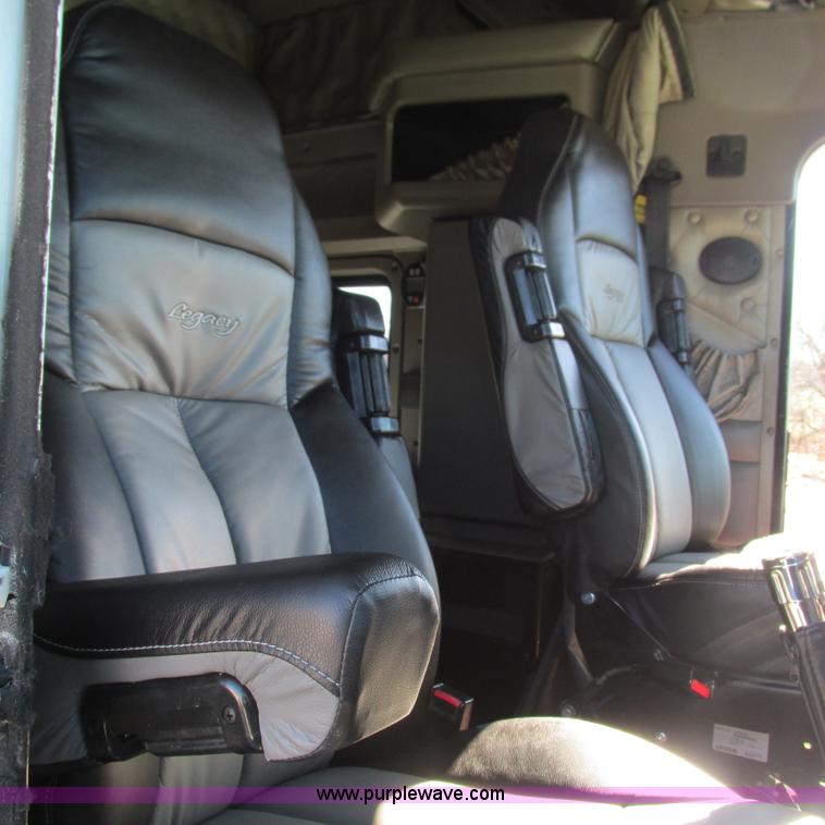 image for item L5327 2002 Kenworth W900L semi truck